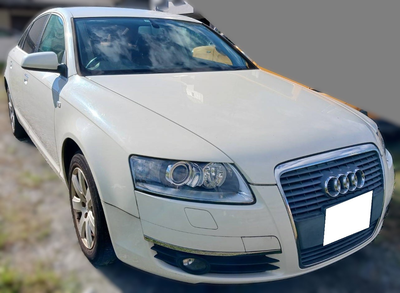 アウディ A6