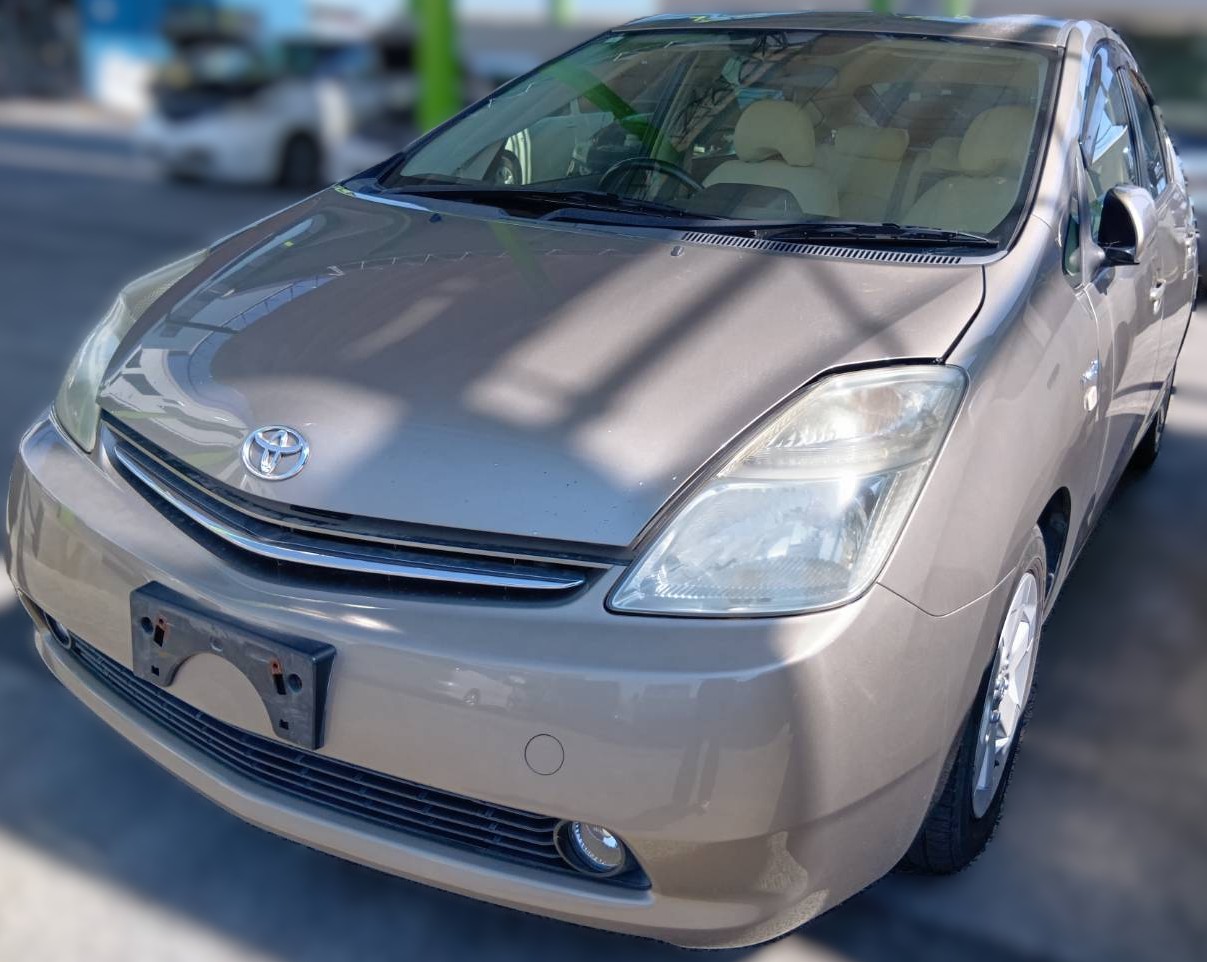 トヨタ プリウス