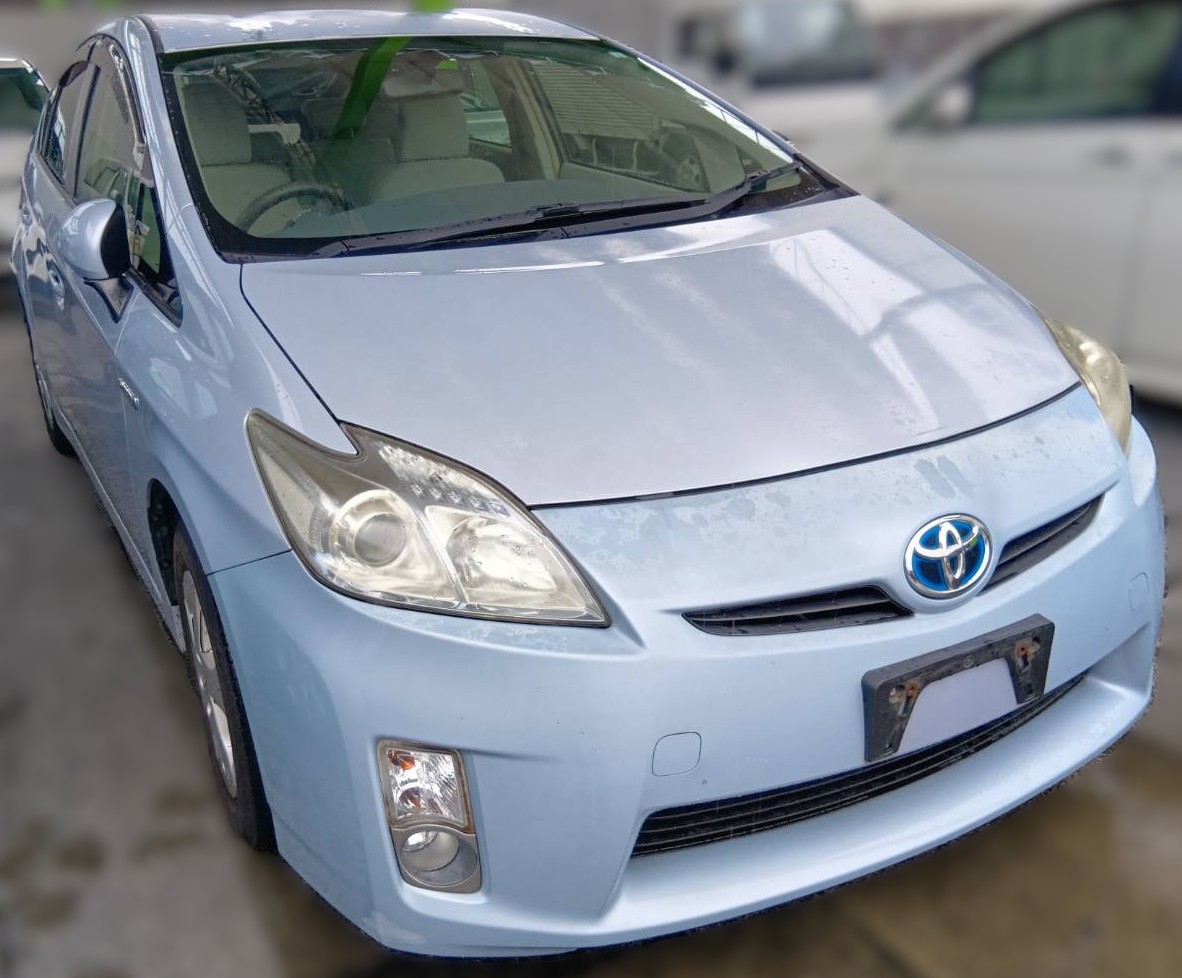 トヨタ プリウス