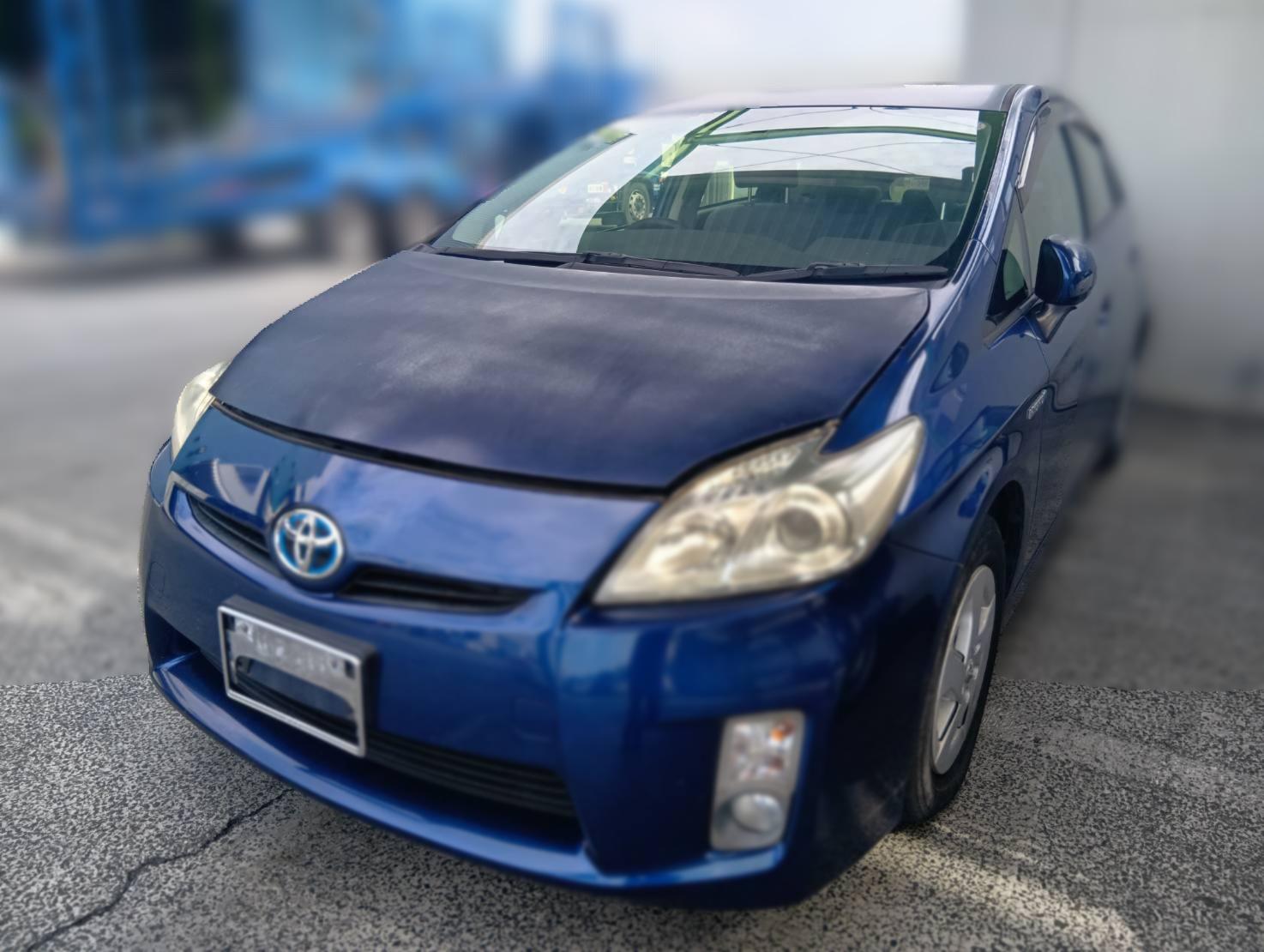 トヨタ プリウス