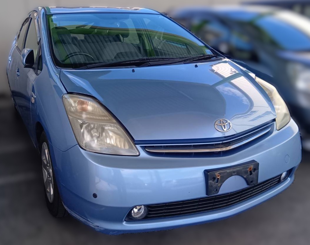 トヨタ プリウス