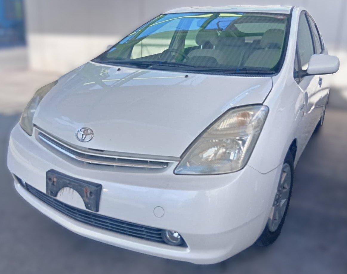 トヨタ プリウス