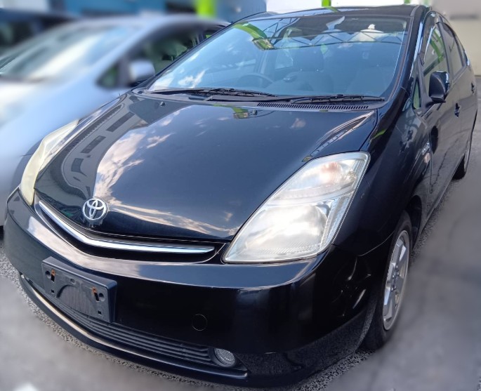 トヨタ プリウス