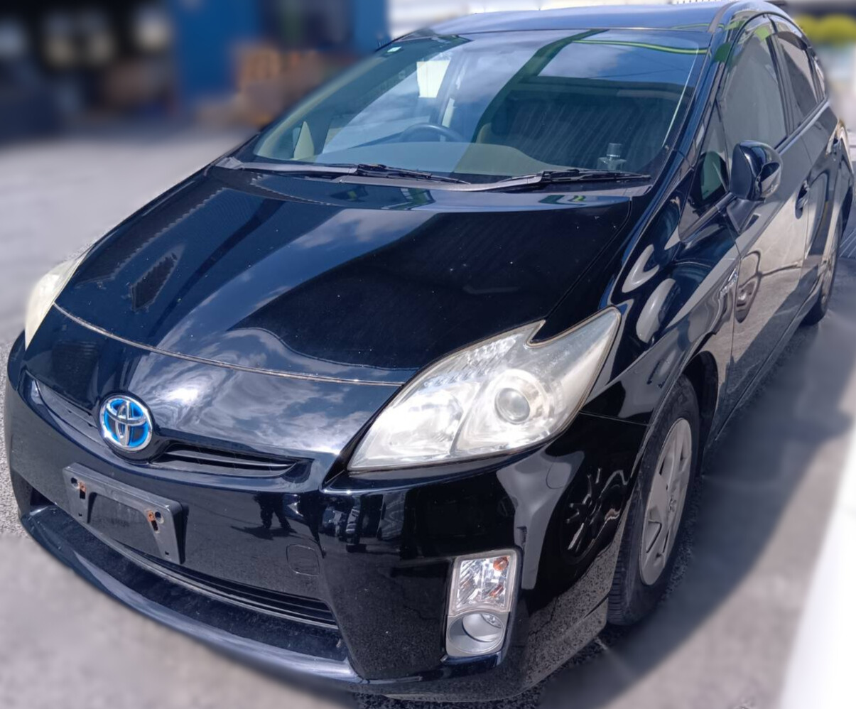 トヨタ プリウス