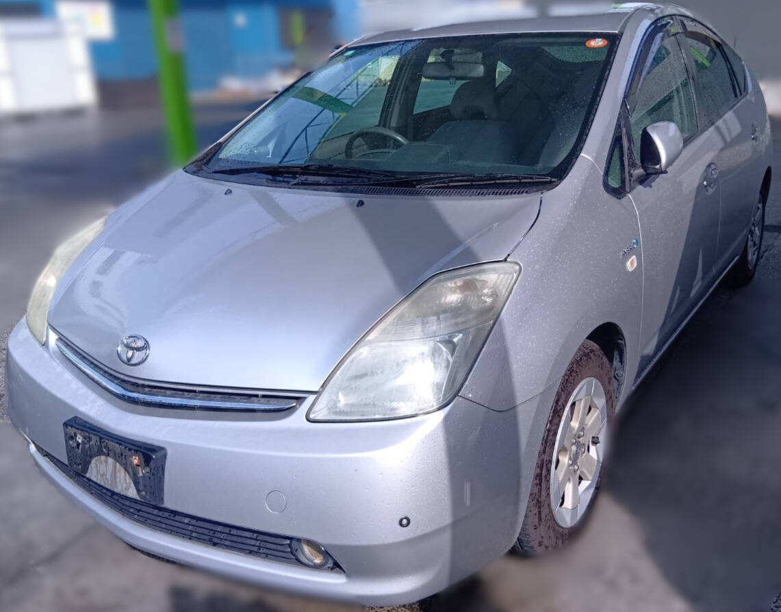 トヨタ プリウス